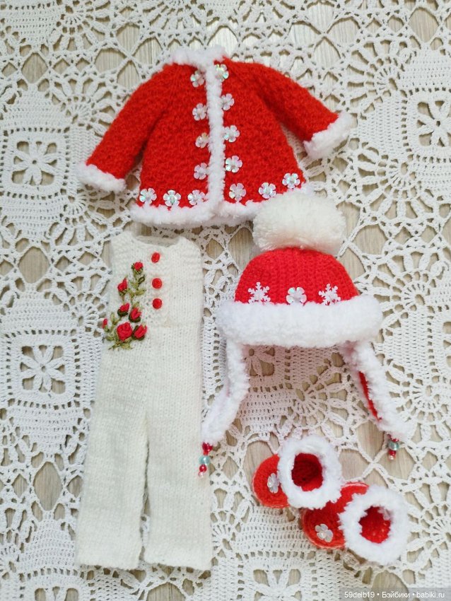 Новогодний костюмчик для куколки мини паолочки (аналога Китай)