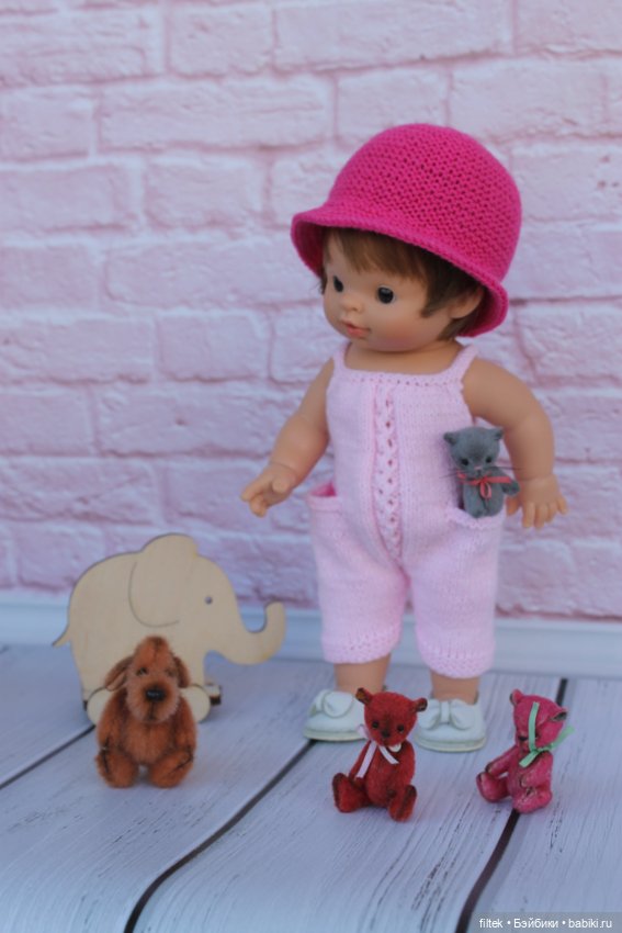 Вернисаж моих работ. Часть 5. Паолитос и сестрички Руби Ред