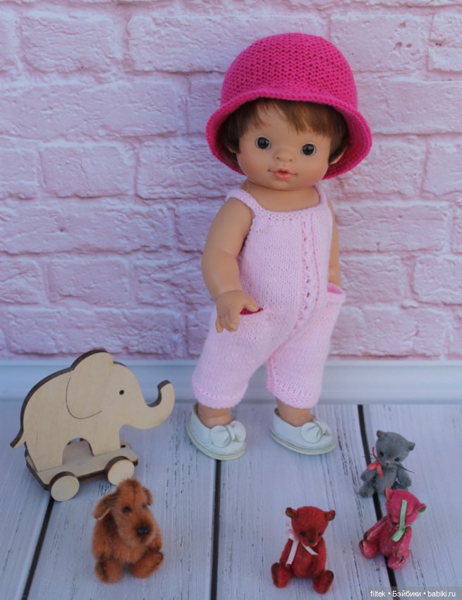 Вернисаж моих работ. Часть 5. Паолитос и сестрички Руби Ред