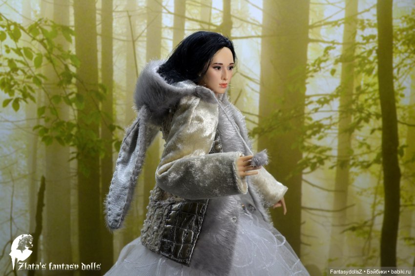 Сшила свадебное платье и куртку для Куклы Phicen