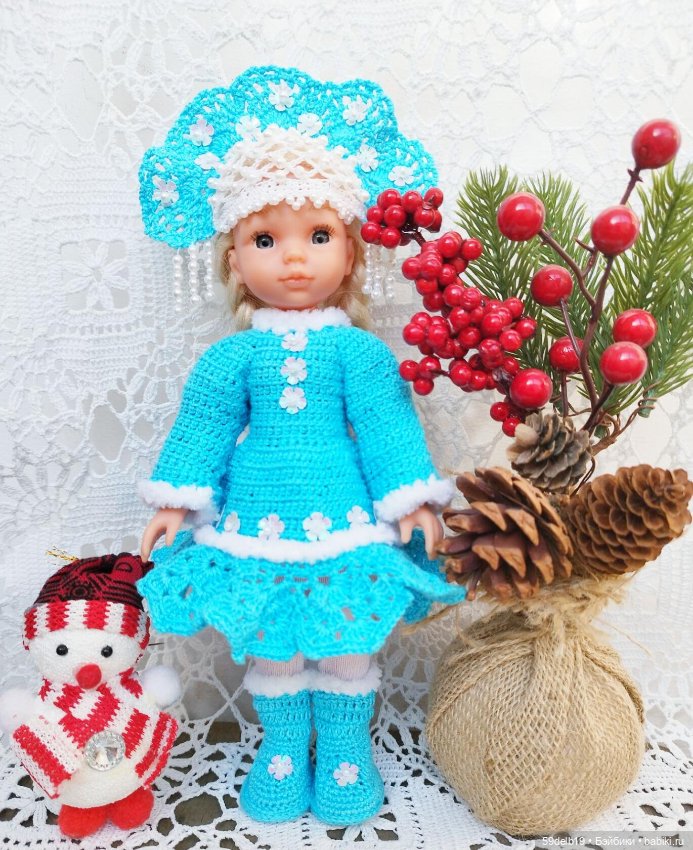 Костюмчик "СНЕГУРОЧКА" для мини паолочки ростом 21-23 см (фото 3)