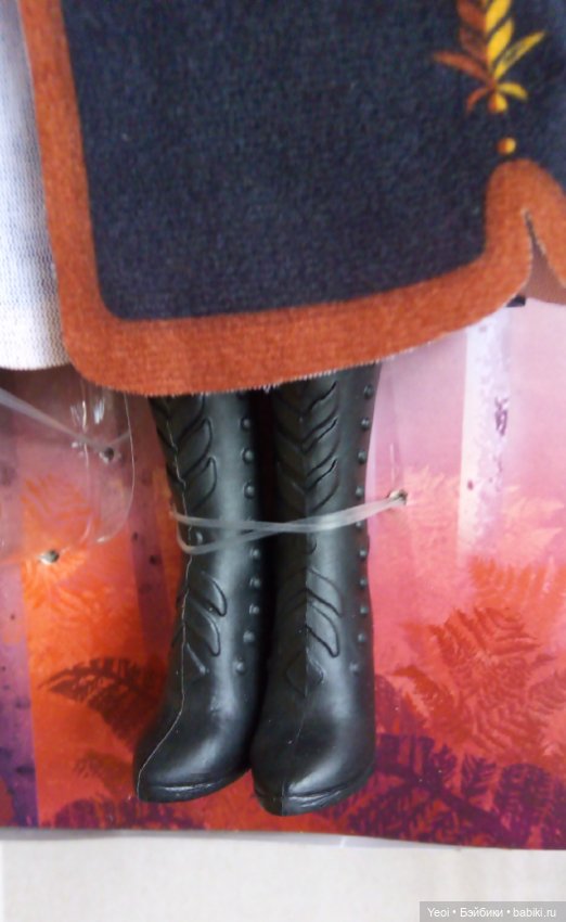 Распаковка куклы: Анна с троллем. Дисней, Холодное сердце 2. Хасбро. (Hasbro. Disney, Frozen 2) (фото 9)