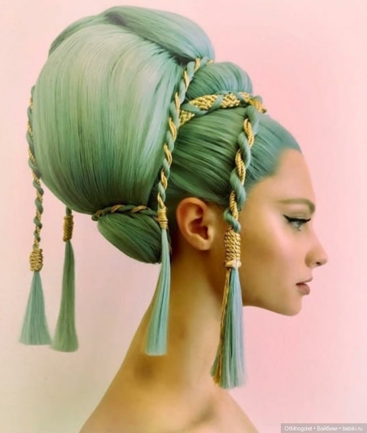 Ювелирный парик Ot Mnogolet . Кокон цвета льда