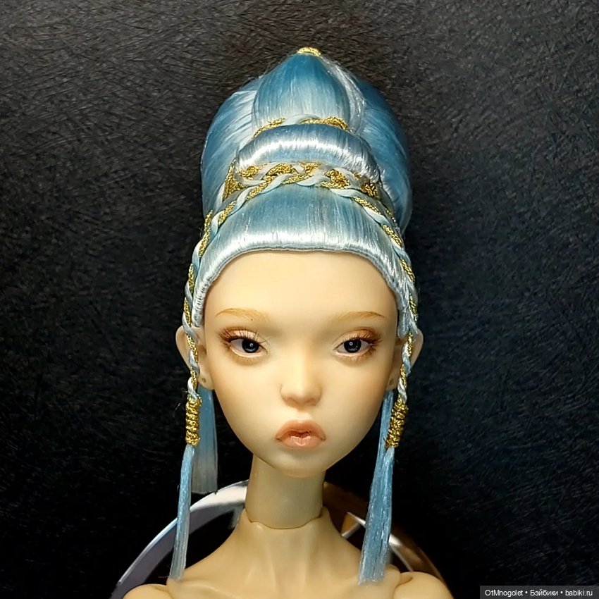 Ювелирный парик Ot Mnogolet . Кокон цвета льда (фото 9)