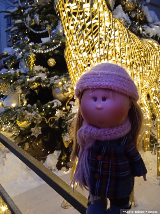 Булки на прогулке — Куклы Nines d'Onil (Нинес): Миа (Mia) (фото 8)