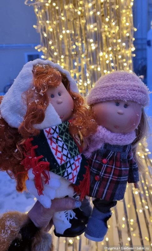 Булки на прогулке — Куклы Nines d'Onil (Нинес): Миа (Mia) (фото 5)