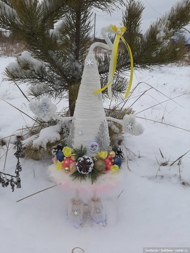 Ёлочки топотушки — Авторские игрушки из разных материалов: синельная проволока (фото 2)