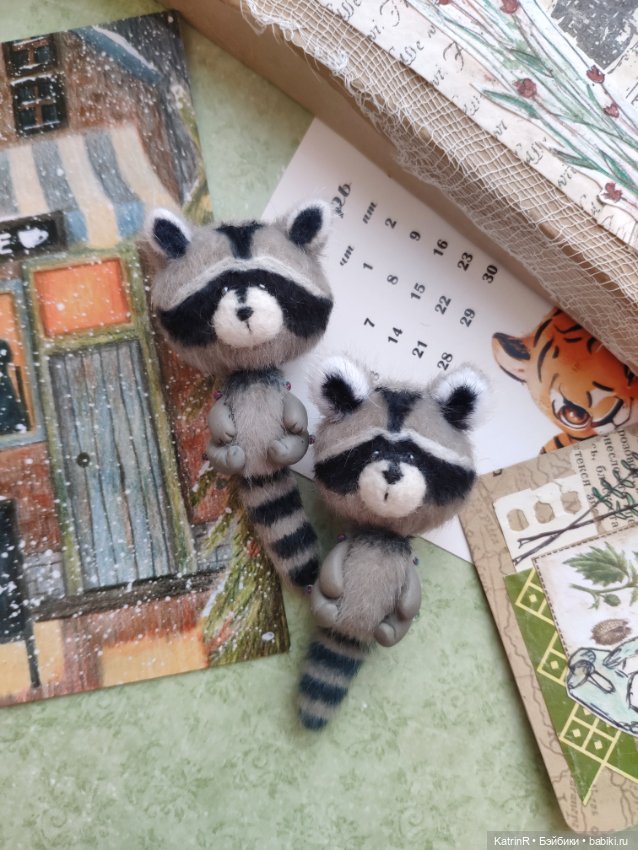 Шкодные еноты — Авторские украшения и аксессуары для кукол: фото (фото 7)