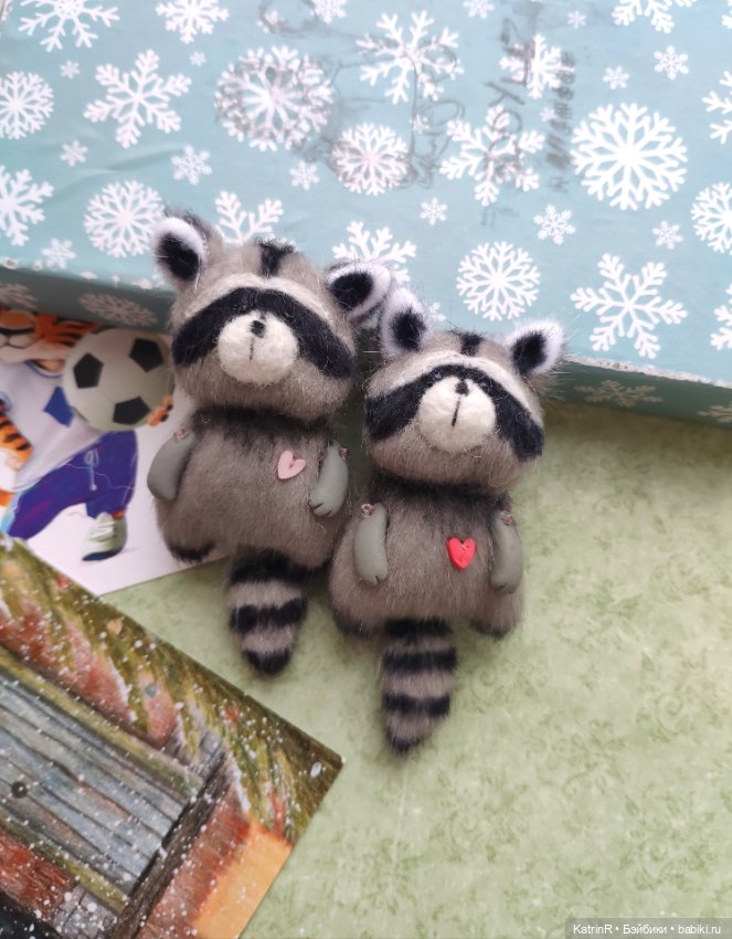 Шкодные еноты — Авторские украшения и аксессуары для кукол: фото