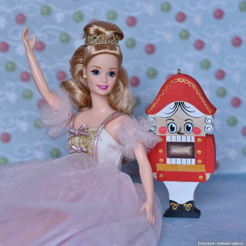 Рождественская атмосфера — Азиатские виниловые куклы (разное): Китай