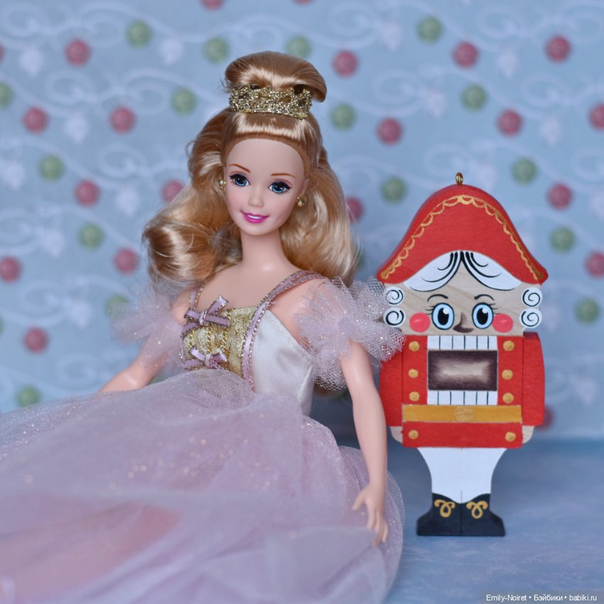 Рождественская атмосфера — Азиатские виниловые куклы (разное): Китай