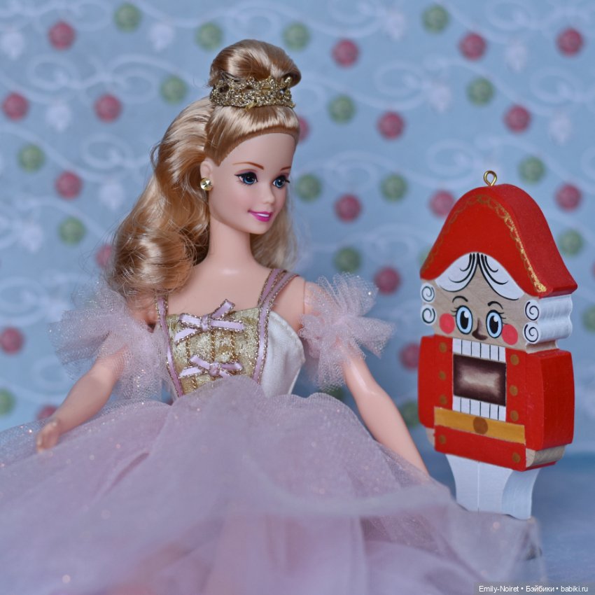 Рождественская атмосфера — Азиатские виниловые куклы (разное): Китай