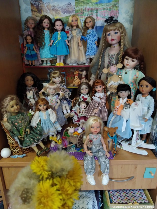 Зимние одуванчики или как Маня чуть Кузю не слопала😄