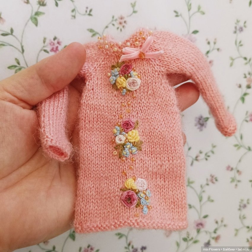 Вяжу куколкам.. Розовый — Одежда и обувь для кукол своими руками: фото