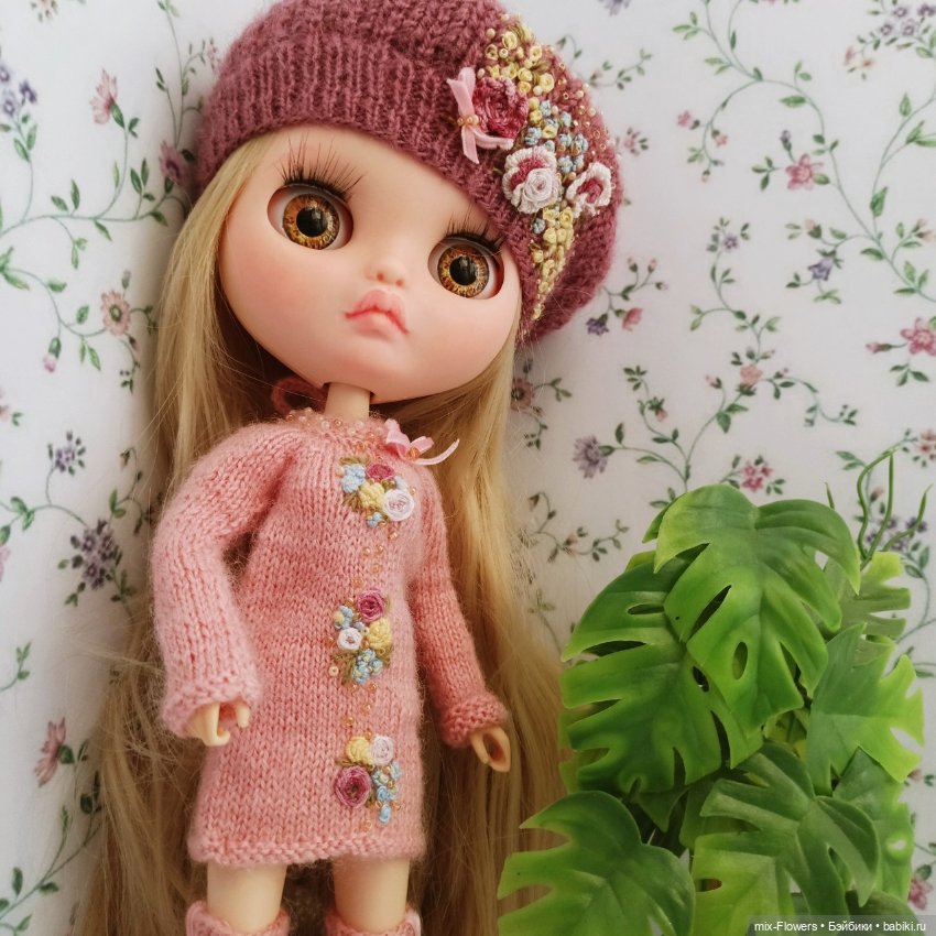 Вяжу куколкам.. Розовый — Одежда и обувь для кукол своими руками: фото