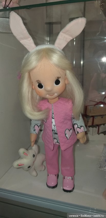 Куклы в экспоцентре на выставке "Ладья"