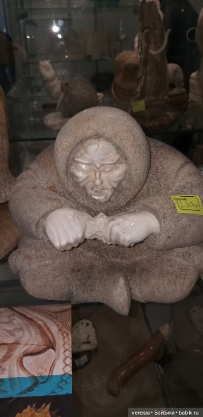 Куклы в экспоцентре на выставке "Ладья"