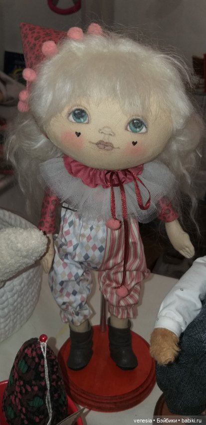 Куклы в экспоцентре на выставке "Ладья"