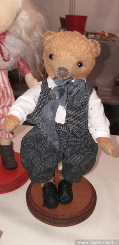 Куклы в экспоцентре на выставке "Ладья"