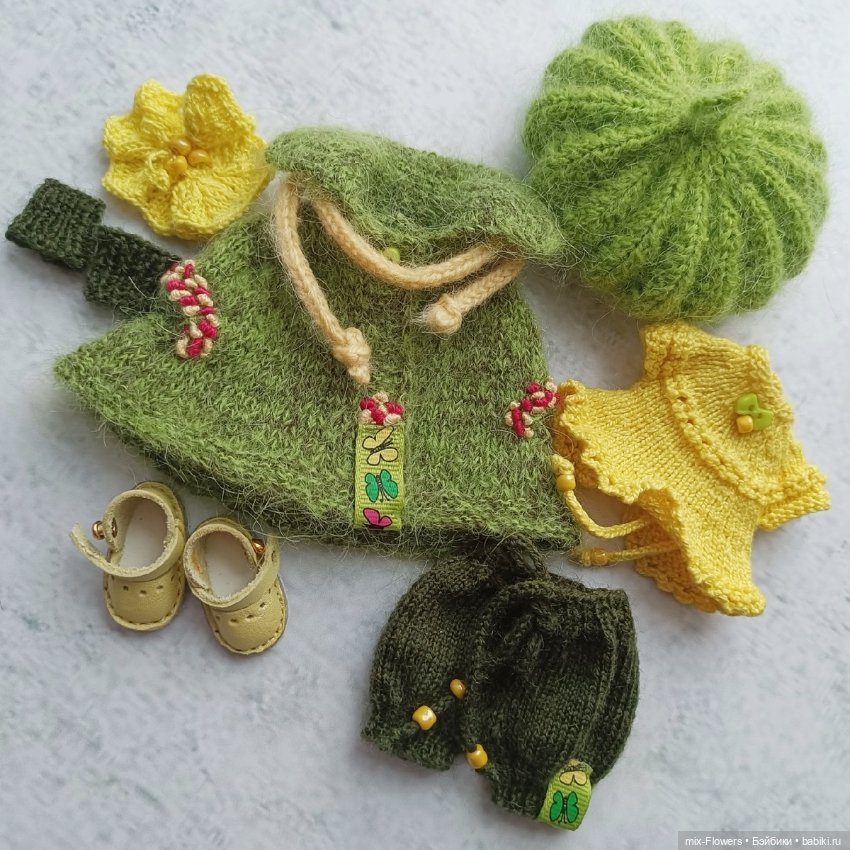 Вяжу куколкам.. Желто-зеленый топик (фото 7)