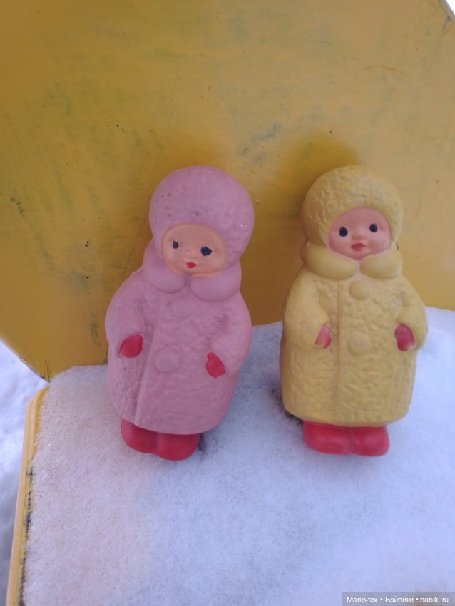 Малыши-укутыши по морозцу прогулялись