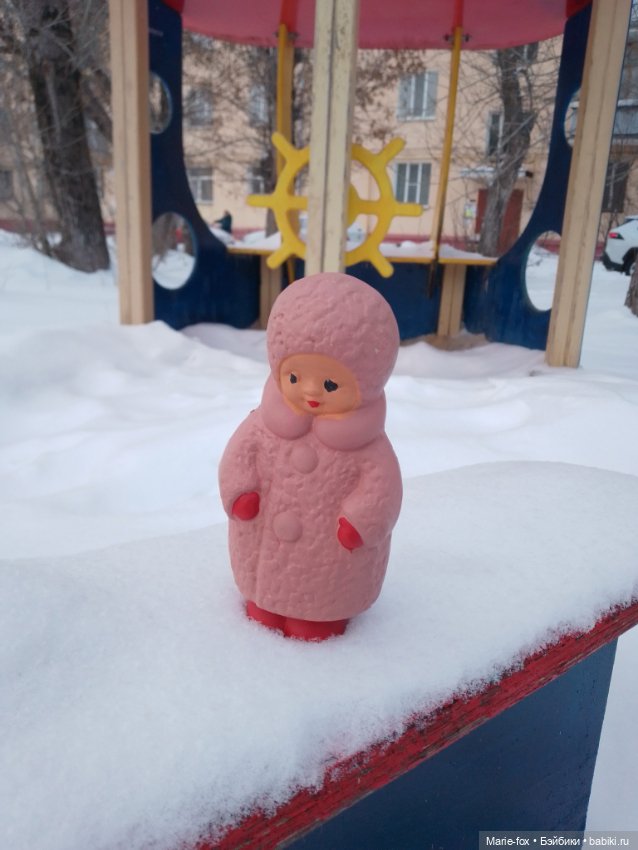 Малыши-укутыши по морозцу прогулялись