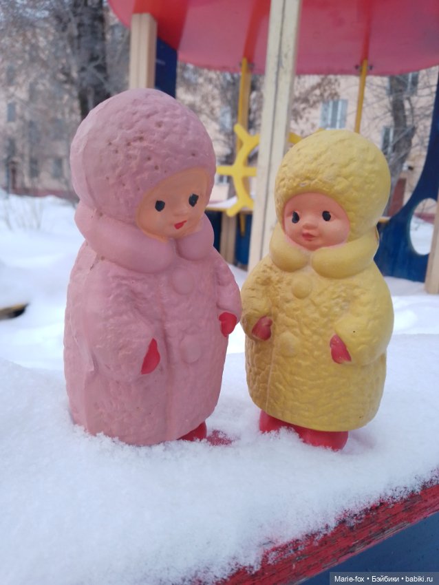 Малыши-укутыши по морозцу прогулялись