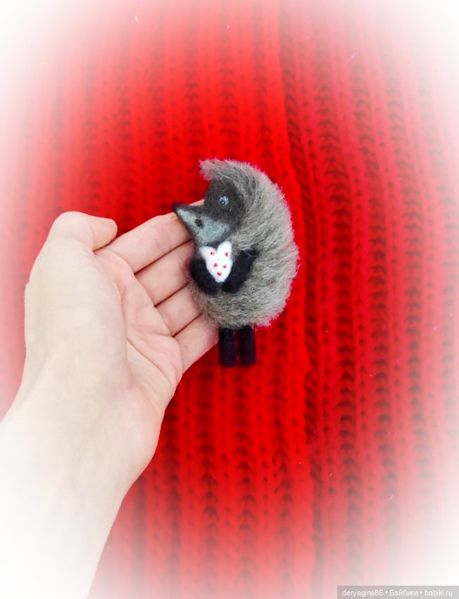 Ещё один ёжик — Валяные игрушки из шерсти: сухое валяние (фото 2)