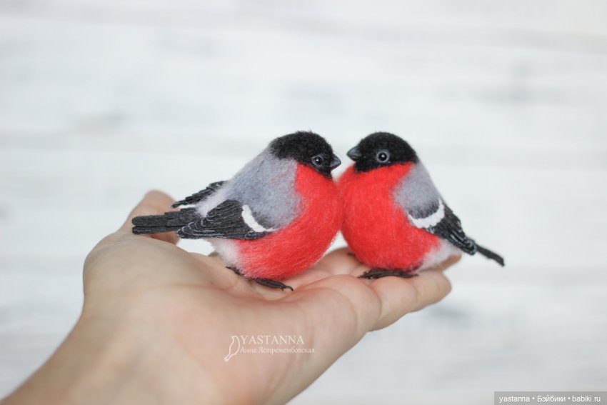 Снегири — Валяные игрушки из шерсти: сухое валяние