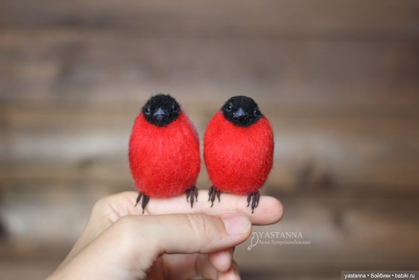 Снегири — Валяные игрушки из шерсти: сухое валяние