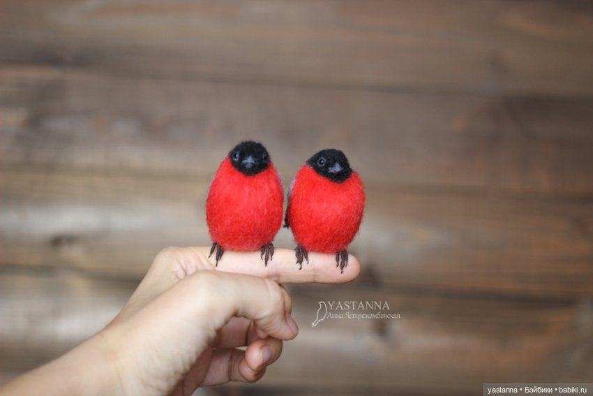 Снегири — Валяные игрушки из шерсти: сухое валяние