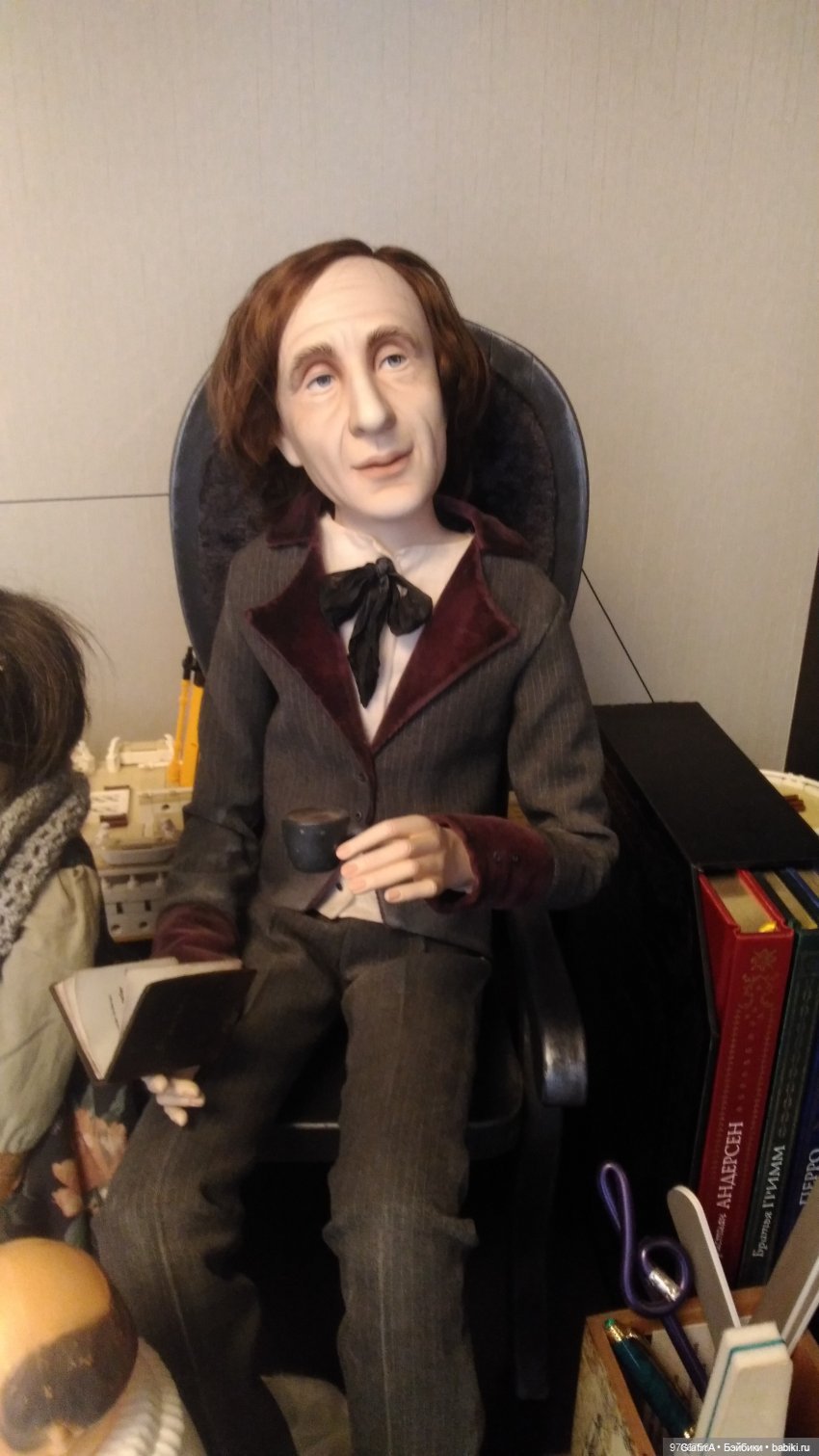 «Во всех ты, душенька, нарядах хороша!..» Сказочная Хозяйка Медной горы меняет наряды (фото 10)