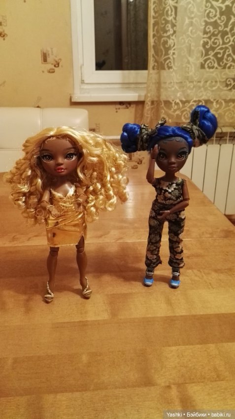 Зарисовка про мебель — Куклы Rainbow High (Рейнбоу Хай