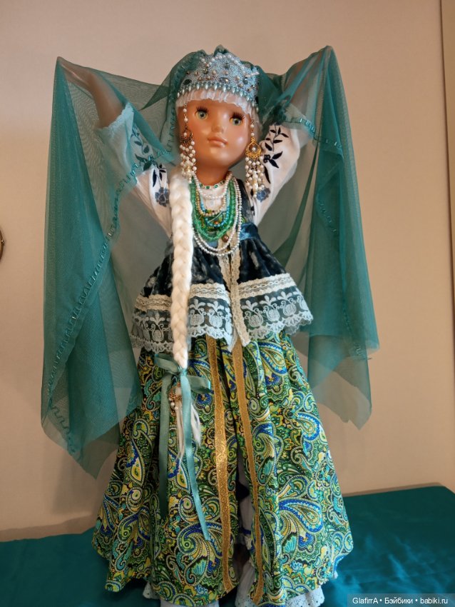 «Во всех ты, душенька, нарядах хороша!..» Сказочная Хозяйка Медной горы меняет наряды (фото 9)