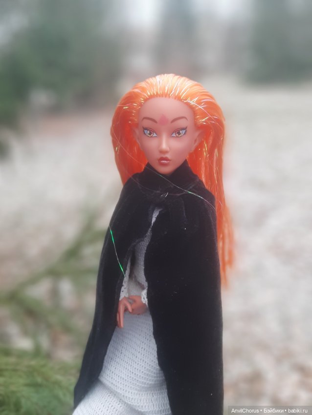 Под сенью увядших деревьев