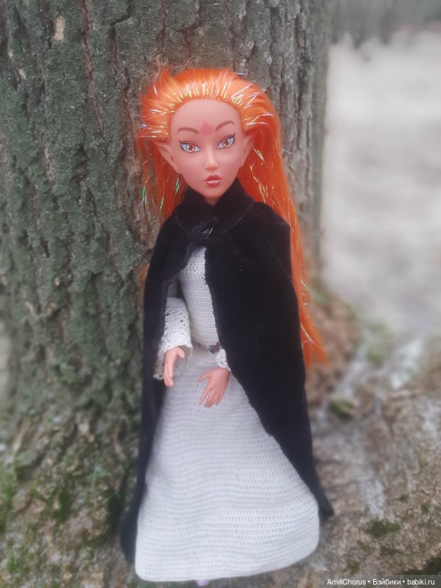 Под сенью увядших деревьев