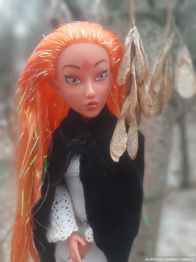 Под сенью увядших деревьев