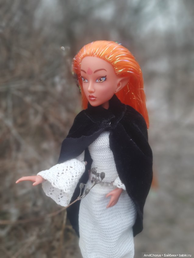 Под сенью увядших деревьев