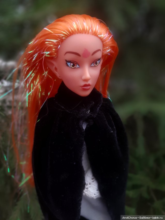 Под сенью увядших деревьев