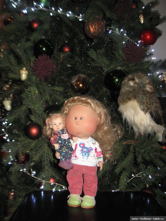 Выход в люди Маруси и Вареньки))