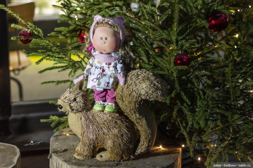 Выход в люди Маруси и Вареньки))