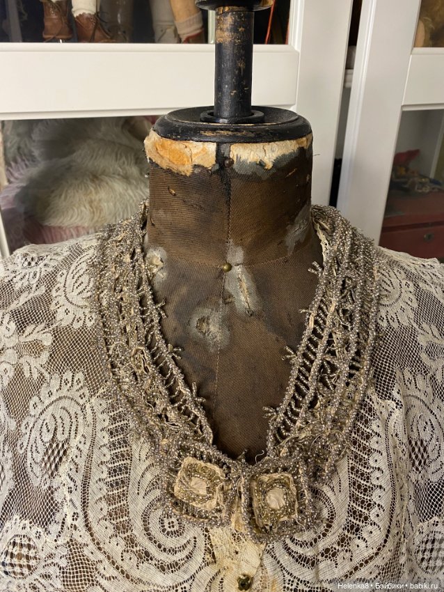 Манекен и старинная одежда