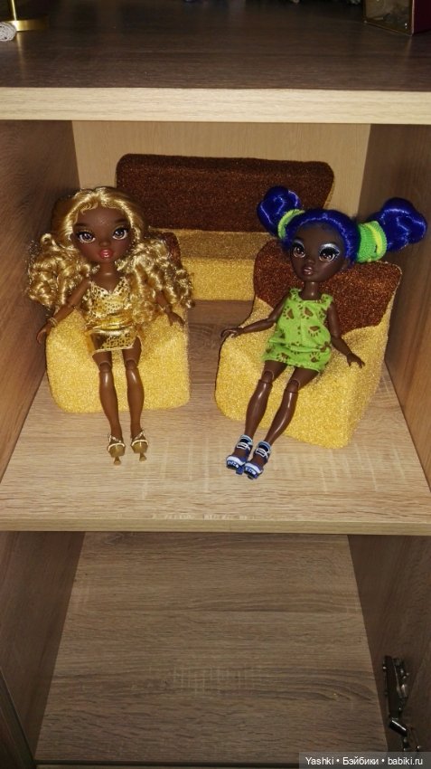 О платье, снова о мебели и в целом про нас