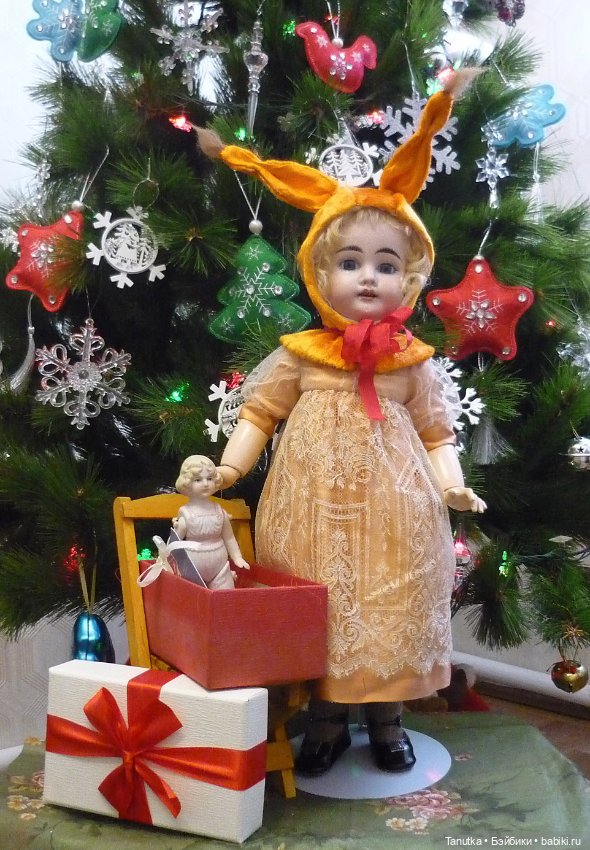 Что такое Новый год? Это все наоборот: ёлки в комнате растут, белки шишек не грызут (фото 6)