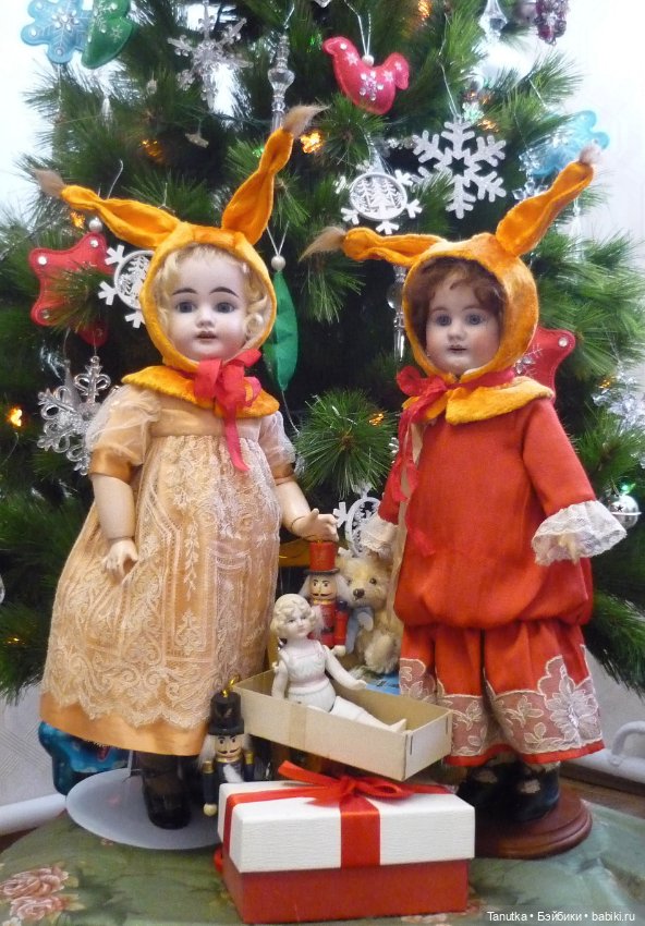 Что такое Новый год? Это все наоборот: ёлки в комнате растут, белки шишек не грызут (фото 9)