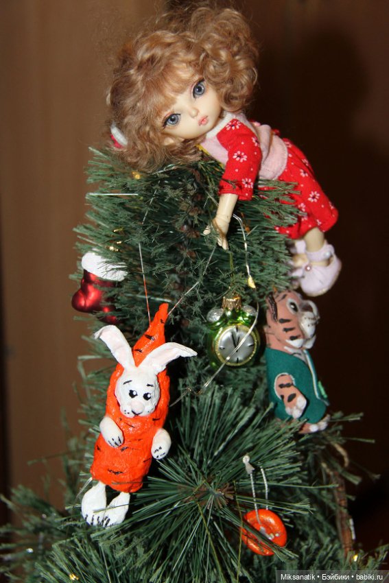 Ёлки по городу мчатся, счастье приносят людям (фото 10)