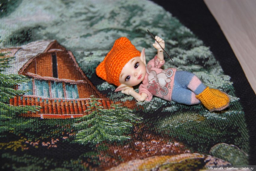 История одной вышивки. "Домик в лесу"