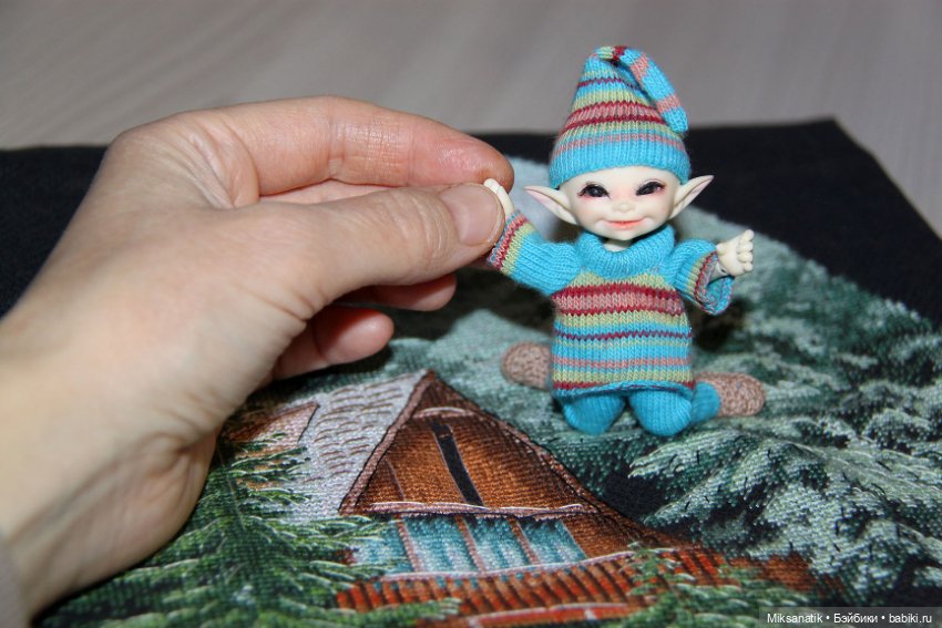 История одной вышивки. "Домик в лесу"