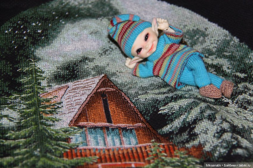 История одной вышивки. "Домик в лесу"