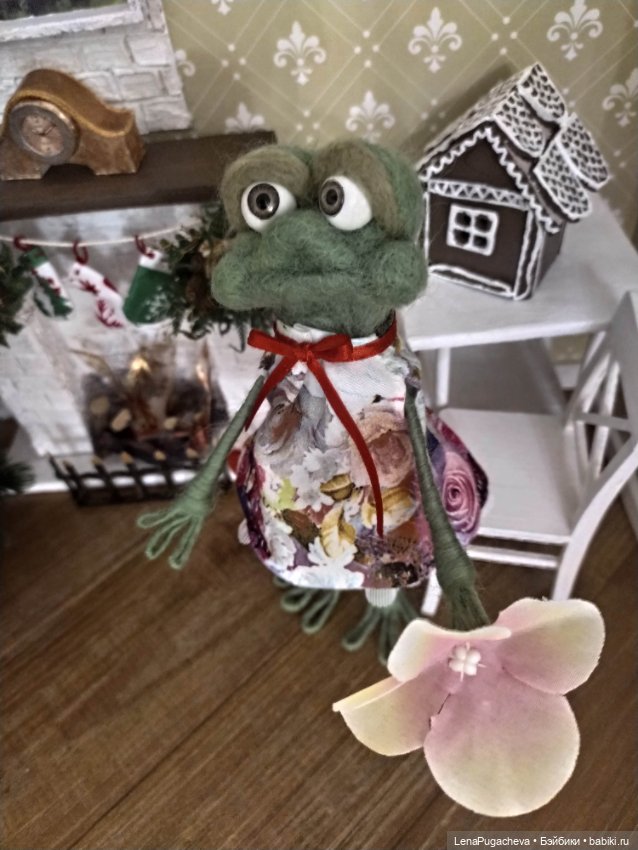 Лягушка "Мне бы в небо" валяная игрушка (фото 4)